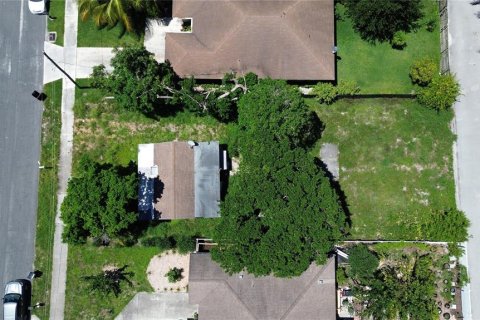 House in Delray Beach, Florida 1 bedroom, 57.97 sq.m. № 2094897 - photo 24