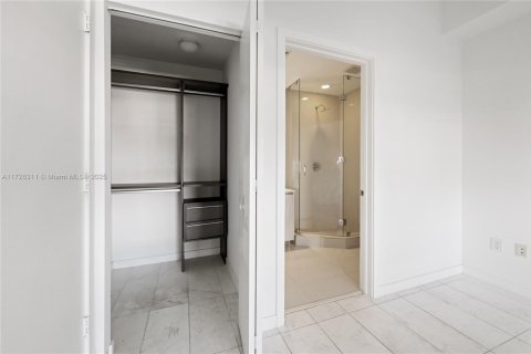 Copropriété à vendre à Miami, Floride: 2 chambres, 110.18 m2 № 1703067 - photo 24