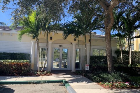 Townhouse in Boca Raton, Florida 3 bedrooms, 216.83 sq.m. № 2172570 - photo 30