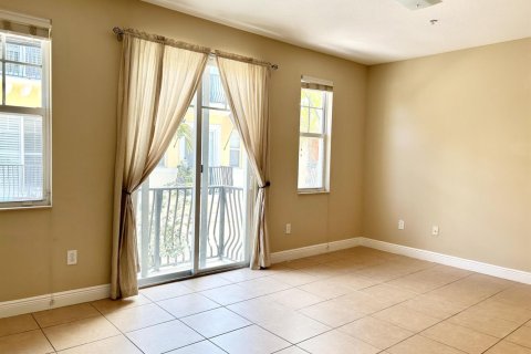 Townhouse in Boca Raton, Florida 3 bedrooms, 216.83 sq.m. № 2172570 - photo 14