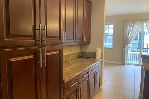 Townhouse in Boca Raton, Florida 3 bedrooms, 216.83 sq.m. № 2172570 - photo 10