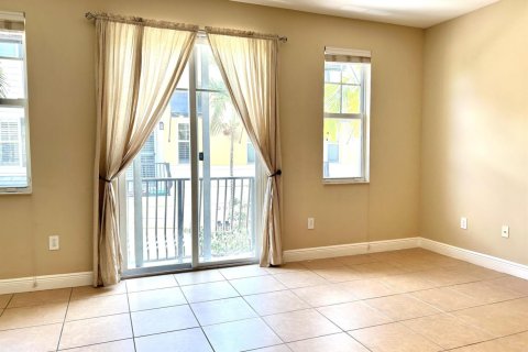 Townhouse in Boca Raton, Florida 3 bedrooms, 216.83 sq.m. № 2172570 - photo 15