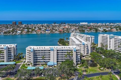 Condominio en venta en South Pasadena, Florida, 2 dormitorios, 120.77 m2 № 1673146 - foto 3