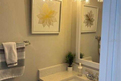 Touwnhouse à vendre à Tampa, Floride: 2 chambres, 104.05 m2 № 2419155 - photo 7