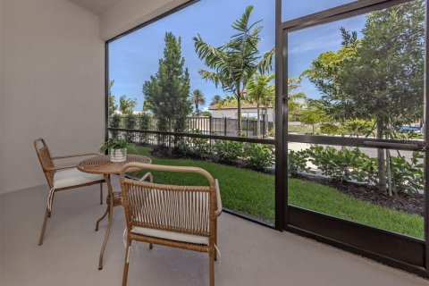 Condo in Venice, Florida, 2 bedrooms № 2105889 - photo 24
