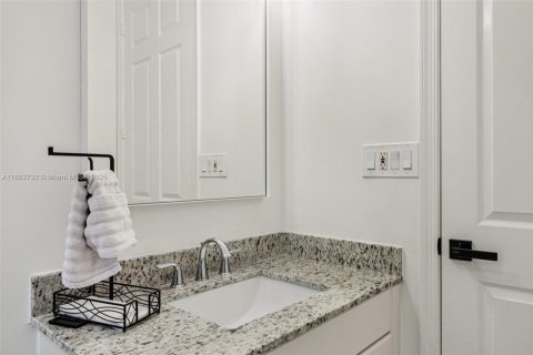 Casa en venta en Wellington, Florida, 6 dormitorios, 401.24 m2 № 1930122 - foto 27