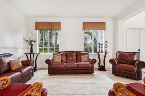 Casa en venta en Wellington, Florida, 6 dormitorios, 401.24 m2 № 1930122 - foto 11