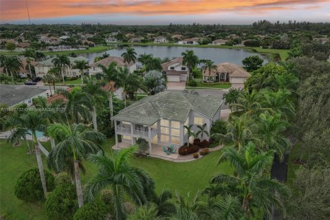 Casa en venta en Wellington, Florida, 6 dormitorios, 401.24 m2 № 1930122 - foto 2