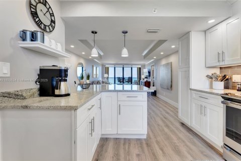 Condo in Jupiter, Florida, 2 bedrooms  № 1796253 - photo 7