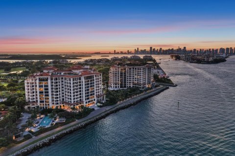 Condo in Miami Beach, Florida, 3 bedrooms  № 1811275 - photo 23