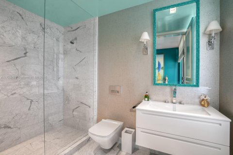 Condo in Miami Beach, Florida, 3 bedrooms  № 1811275 - photo 21