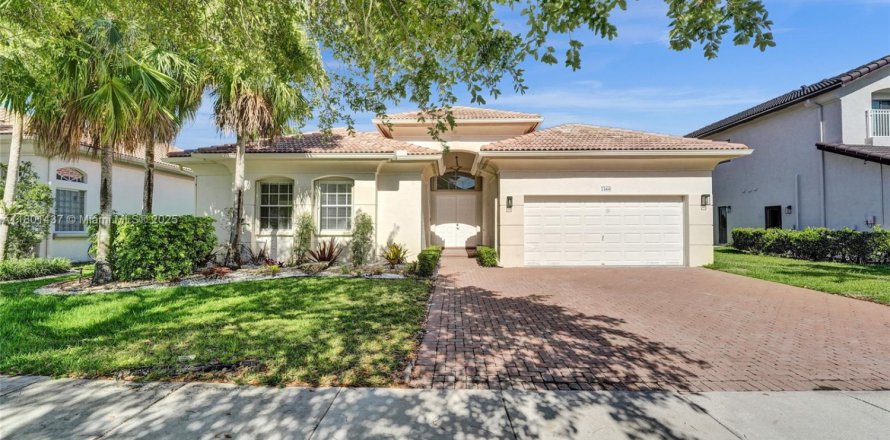 Casa en Miramar, Florida 4 dormitorios, 232.81 m2 № 1727967