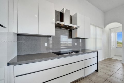 Casa en venta en Miramar, Florida, 4 dormitorios, 232.81 m2 № 1727967 - foto 24