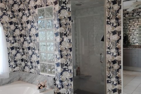House in Rotonda, Florida 3 bedrooms, 189.15 sq.m. № 1567911 - photo 28