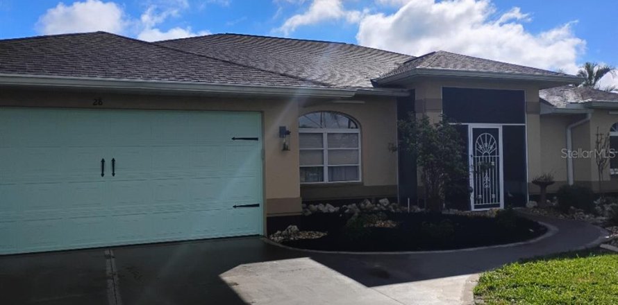House in Rotonda, Florida 3 bedrooms, 189.15 sq.m. № 1567911