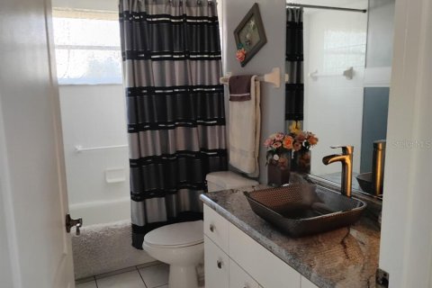 House in Rotonda, Florida 3 bedrooms, 189.15 sq.m. № 1567911 - photo 26