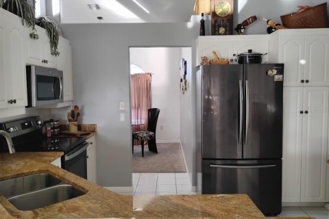 House in Rotonda, Florida 3 bedrooms, 189.15 sq.m. № 1567911 - photo 15