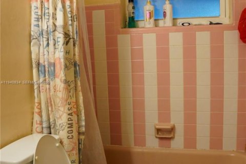 Купить виллу или дом в Форт-Лодердейл, Флорида 3 спальни, 107.77м2, № 1999722 - фото 7