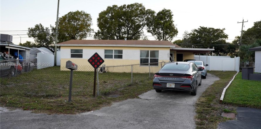 Дом в Форт-Лодердейл, Флорида 3 спальни, 107.77м2 № 1999722