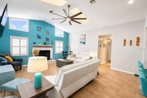 Villa ou maison à vendre à New Port Richey, Floride: 4 chambres, 218.88 m2 № 2140573 - photo 9