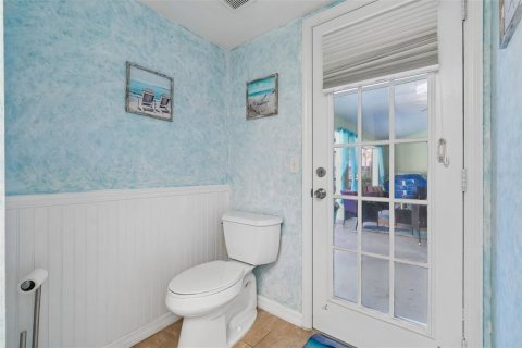 Villa ou maison à vendre à New Port Richey, Floride: 4 chambres, 218.88 m2 № 2140573 - photo 30