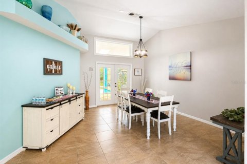Villa ou maison à vendre à New Port Richey, Floride: 4 chambres, 218.88 m2 № 2140573 - photo 10