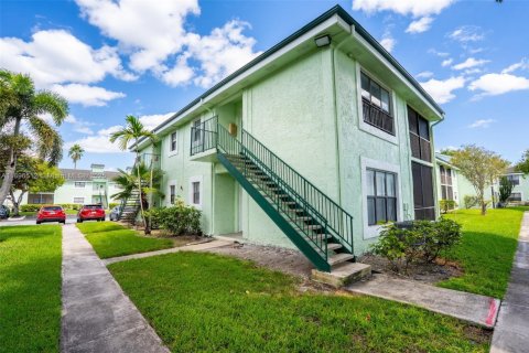 Condo in Sunrise, Florida, 1 bedroom  № 1948843 - photo 23