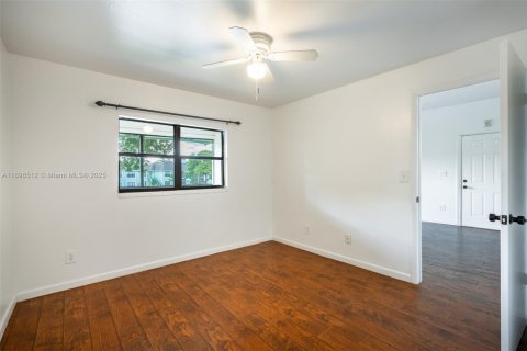 Condo in Sunrise, Florida, 1 bedroom  № 1948843 - photo 12
