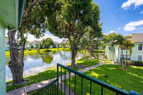 Condo in Sunrise, Florida, 1 bedroom  № 1948843 - photo 22