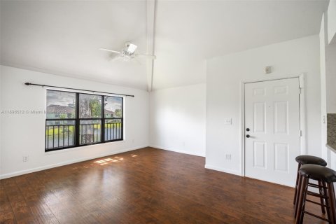 Condo in Sunrise, Florida, 1 bedroom  № 1948843 - photo 9
