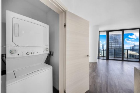 Copropriété à louer à Miami, Floride: 3 chambres, 122.82 m2 № 2056793 - photo 25