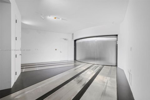 Copropriété à louer à Sunny Isles Beach, Floride: 4 chambres, 385.92 m2 № 1957619 - photo 19