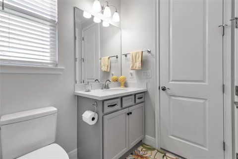 House in Sarasota, Florida 3 bedrooms, 243.59 sq.m. № 2202679 - photo 18