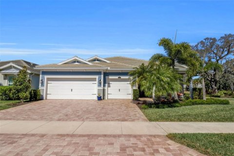 House in Sarasota, Florida 3 bedrooms, 243.59 sq.m. № 2202679 - photo 2