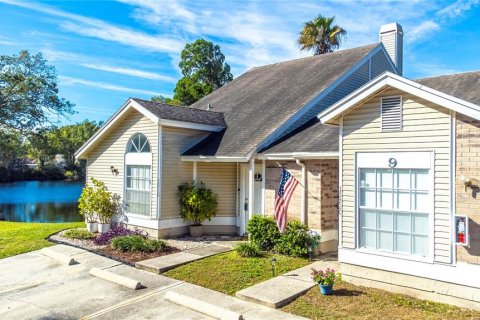 Adosado en venta en Tampa, Florida, 2 dormitorios, 111.76 m2 № 2157735 - foto 18