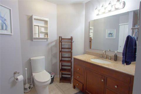 Adosado en venta en Tampa, Florida, 2 dormitorios, 111.76 m2 № 2157735 - foto 10