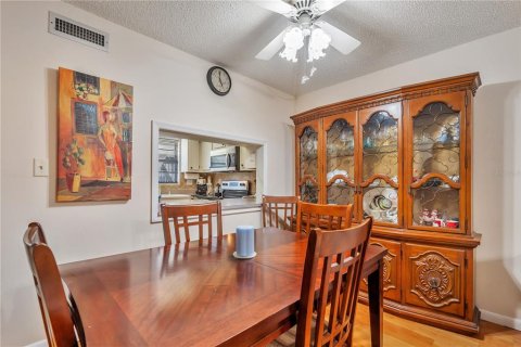 Condo in Clearwater, Florida, 2 bedrooms  № 1661980 - photo 6