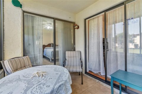 Condo in Clearwater, Florida, 2 bedrooms  № 1661980 - photo 10