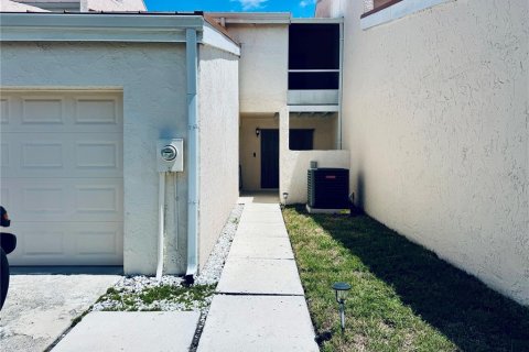 Condominio en venta en Tampa, Florida, 2 dormitorios, 129.13 m2 № 1745261 - foto 3