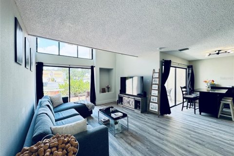 Condominio en venta en Tampa, Florida, 2 dormitorios, 129.13 m2 № 1745261 - foto 19