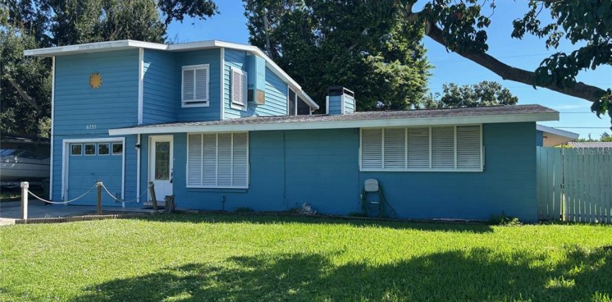 Casa en Bradenton, Florida 3 dormitorios, 132.66 m2 № 1917344
