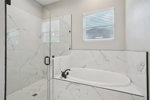 Villa ou maison à vendre à Zephyrhills, Floride: 4 chambres, 241.82 m2 № 1907602 - photo 23