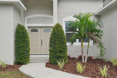 Villa ou maison à vendre à Zephyrhills, Floride: 4 chambres, 241.82 m2 № 1907602 - photo 2