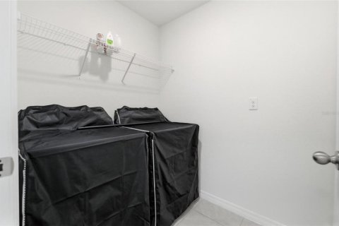 House in Riverview, Florida 4 bedrooms, 171.5 sq.m. № 2430321 - photo 14