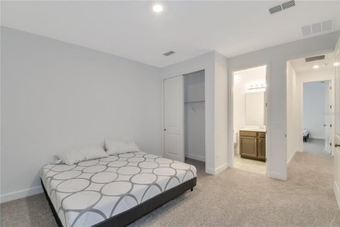 Casa en venta en Apopka, Florida, 4 dormitorios, 268.49 m2 № 2231914 - foto 15