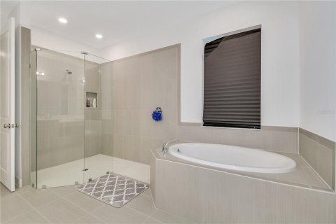 Casa en venta en Apopka, Florida, 4 dormitorios, 268.49 m2 № 2231914 - foto 11