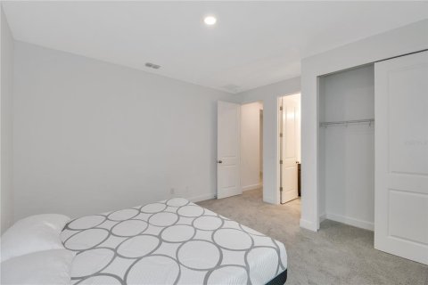 Casa en venta en Apopka, Florida, 4 dormitorios, 268.49 m2 № 2231914 - foto 18