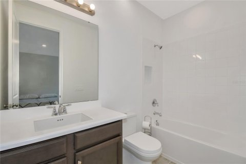 Casa en venta en Apopka, Florida, 4 dormitorios, 268.49 m2 № 2231914 - foto 19