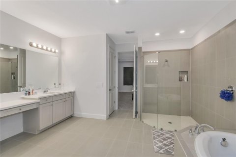 Casa en venta en Apopka, Florida, 4 dormitorios, 268.49 m2 № 2231914 - foto 12