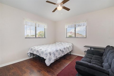 Casa en venta en Cape Coral, Florida, 3 dormitorios, 141.77 m2 № 1630708 - foto 16
